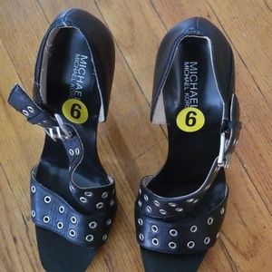 Stylish black 5" shoes